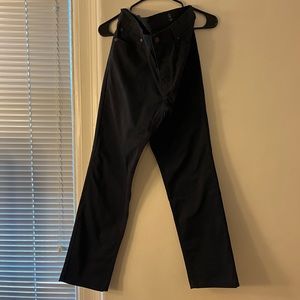 Black Straight Cut Levi’s Pants